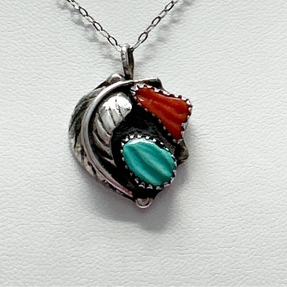 Vintage Southwestern Turquoise Coral Sterling Silver Necklace - Picture 3 of 10